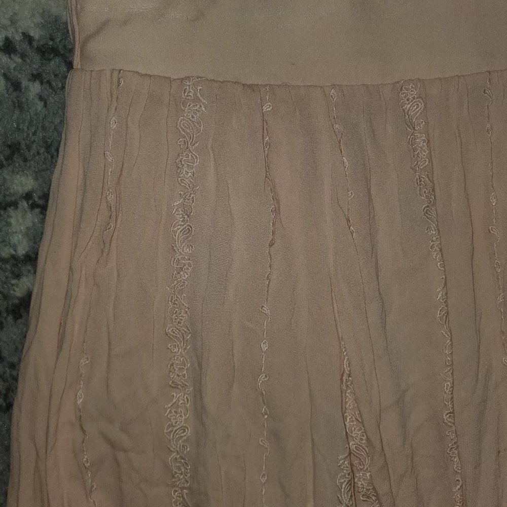 Torrid Peach Embroidered Elastic A-Line Skirt || sz 2 - Picture 8 of 14